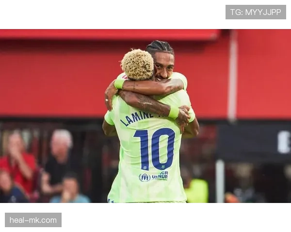 拉菲尼亚国家队首秀闪耀全场，助力球队奋勇向前